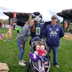 Meet your Posher, Dodi